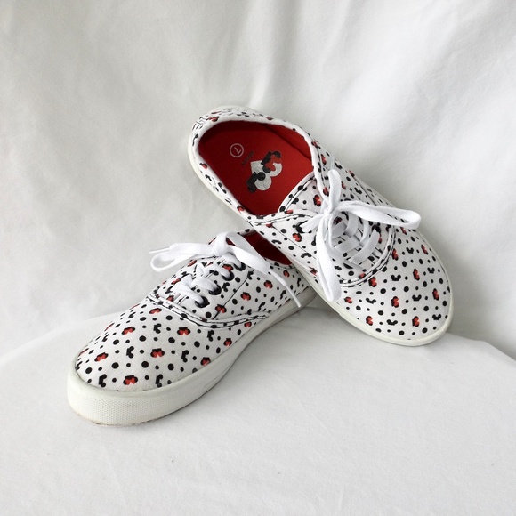 Disney Canvas Sneakers Mickey & Minnie Mouse, Size 7, Excellent Condition - Picture 2 of 11